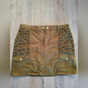 Vintage Y2K  Juicy Couture Camo Skirt Size 6